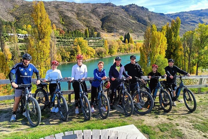 Wanaka Private Family E‑Bike Tour: Pickups, Trails & Lake Views photo 4