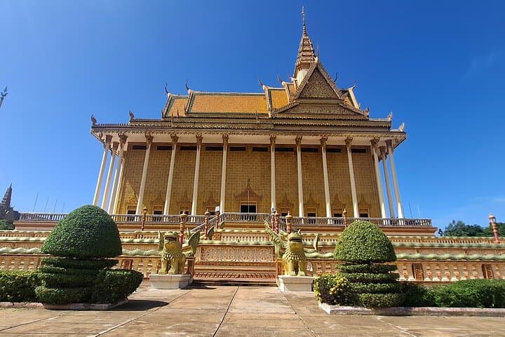 Oudong Mountain: Climb Cambodia's Royal Hill of Stupas photo 2