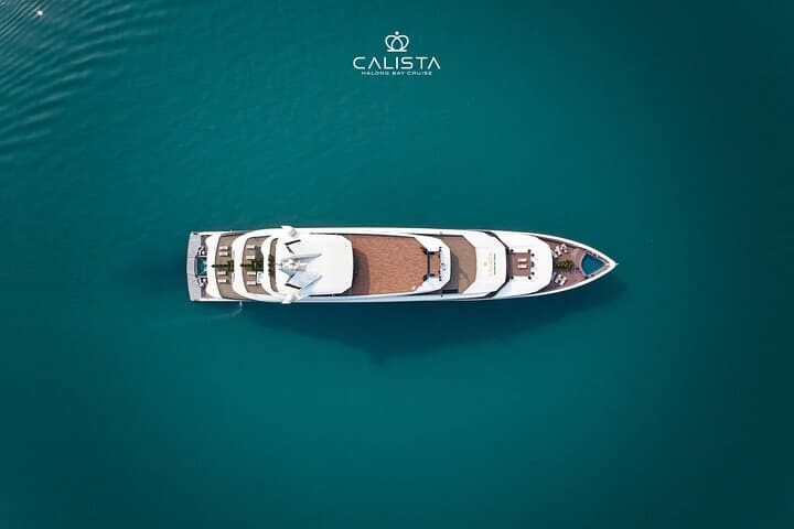 Calista Cruise: Luxury 2-Day Halong Bay Overnight Cruise with Kayaking & Sung Sot Cave photo 5