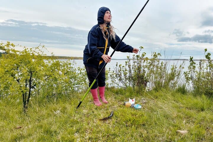 Arctic Lakeside Fishing in Rovaniemi: Guided Lake Fishing Experience in Finnish Lapland photo 3
