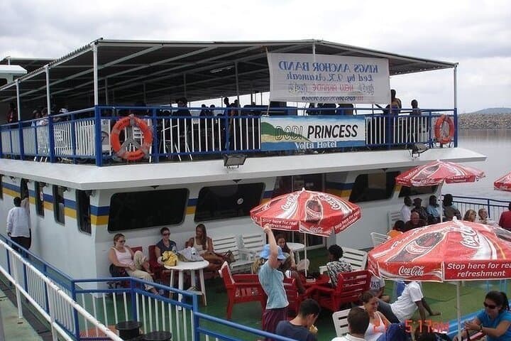 Dodi World Volta Lake Cruise: 5-Hour Boat Trip with Lunch & Live Music