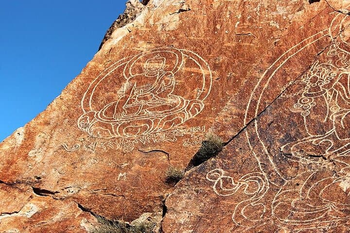Day Trip to Tanbaly and Tamgaly Tas: Bronze Age Petroglyphs & River Cliffs near Almaty