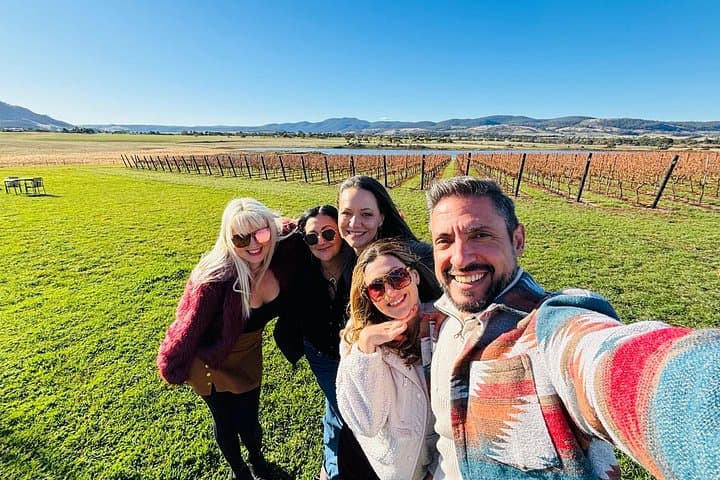 Coal River Valley Private Winery Tour from Hobart — Sip, Sing & Scenic Tastings photo 3