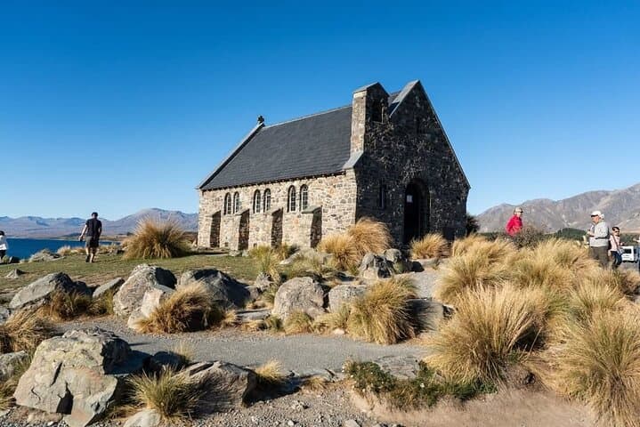 Lake Tekapo & Aoraki/Mt Cook Day Tour from Christchurch: Scenic Drives, Hot Springs & Glacier Views