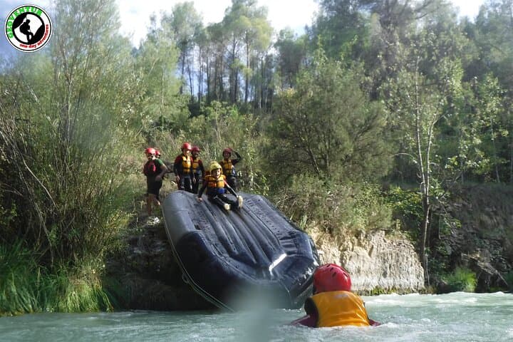 Guadalope River Rafting in Castellote — Family-Friendly Rapids in Maestrazgo photo 4