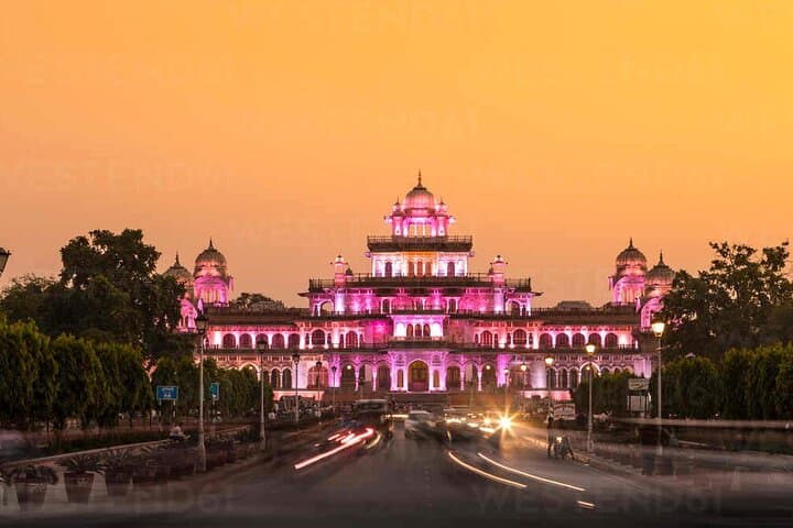 Full-Day Jaipur City Highlights Tour with Guide and Lunch Buffet photo 3
