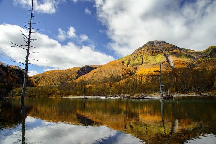 Kamikochi to Matsumoto Castle: A Full-Day Walk from Kappa Bridge to Taisho Pond