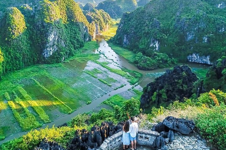 Ninh Binh Sunset Jeep Tour: Trang An Boat Ride, Bich Dong & Hang Mua photo 2