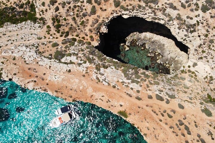 Comino Blue Lagoon, Crystal Lagoon & Gozo Sea Caves Cruise photo 3