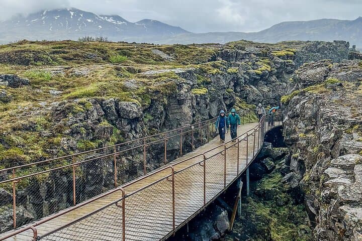 Private Golden Circle Tour from Reykjavík: Thingvellir, Geysir, Gullfoss & Kerið photo 4