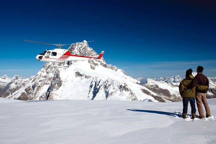 Mount Cook Scenic Tour & Glacier Landing: Ultimate Alpine Experience from Queenstown photo 2
