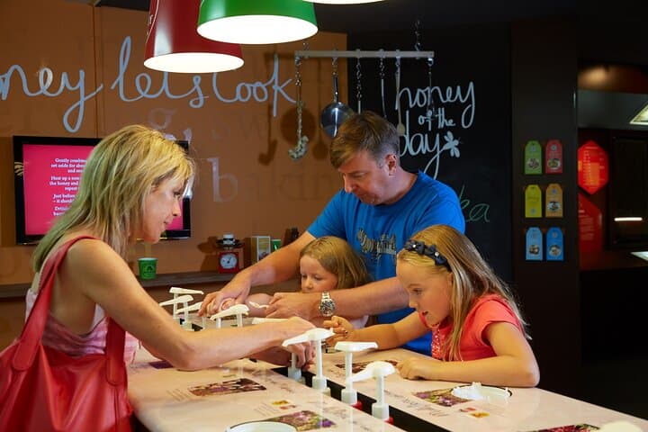 Taste Hawke's Bay: Sweet Treat Food Tour from Napier