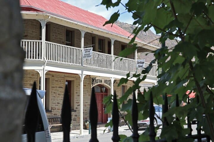 Dunedin to Queenstown via Taieri Gorge Train — One-Day Scenic Journey through Central Otago photo 3
