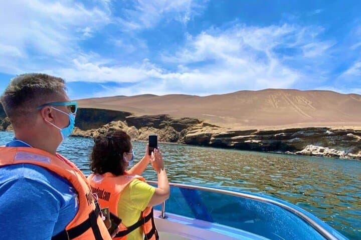 Paracas, Ballestas & Huacachina One-Day Adventure: Ballestas Islands, Pisco & Dune Buggies photo 2