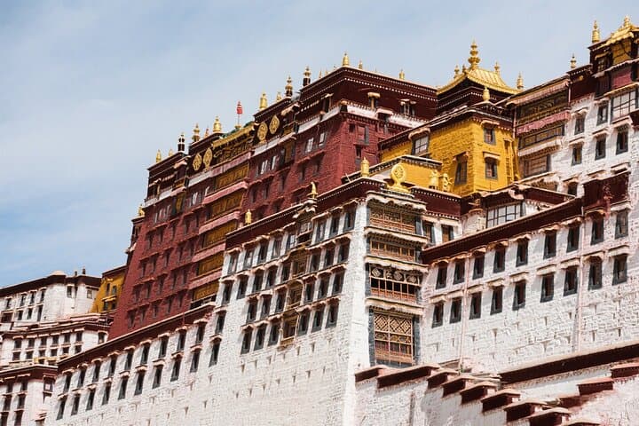 7-Day Tibet Tour: Lhasa, Yamdrok Lake & Everest Base Camp Sunrise photo 3