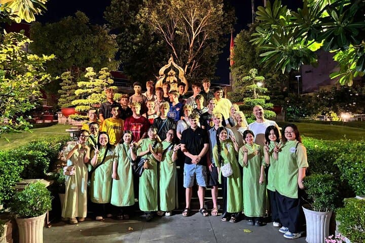 Saigon Motorbike Highlights Tour: 2-Hour City Ride with Optional Ao Dai Riders photo 4
