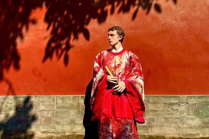 Hanfu and Intangible Cultural Handcraft Experience in Beijing: Dress, Craft, and Tradition photo 4