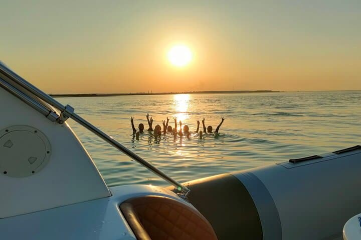 Hula Hula Island Private Speedboat Tour — Hurghada Snorkeling & Beach Escape photo 3