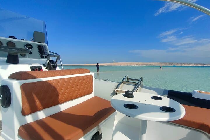 Hula Hula Island Private Speedboat Tour — Hurghada Snorkeling & Beach Escape photo 5