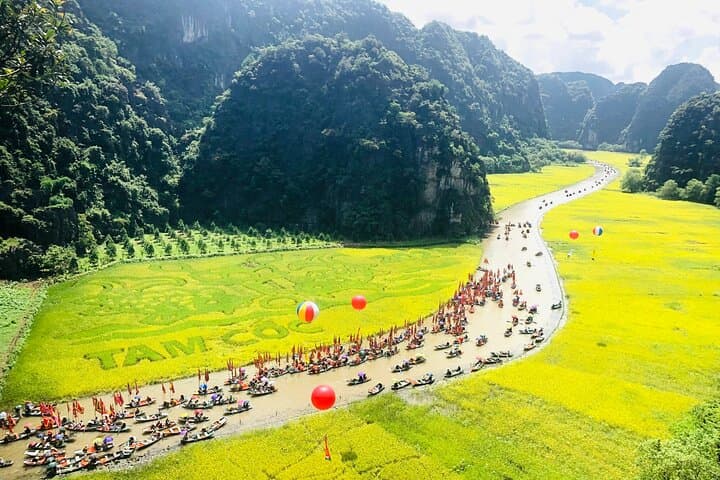 Private Car Tour: Ninh Binh Highlights from Hanoi to Trang An