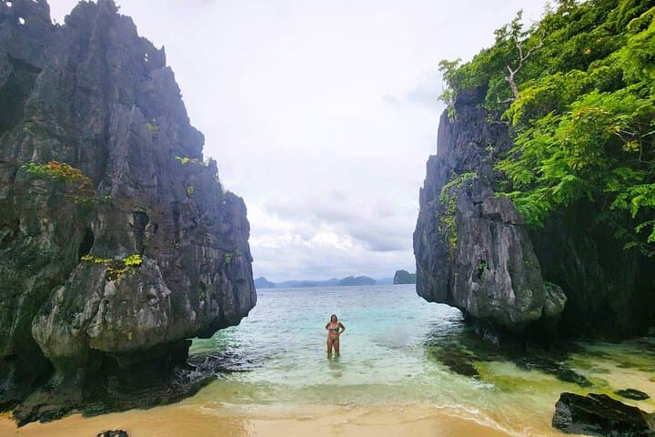 Private El Nido Combination Tour A & C — Big Lagoon, Hidden Beach & Helicopter Island photo 5