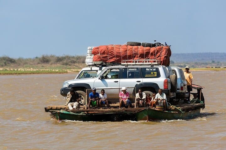 7-Day Tsingy, Kirindy & Baobab Adventure from Morondava photo 2