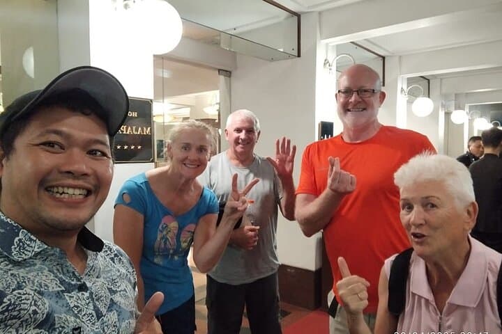 Surabaya Old Town Jeep Ride: Heroes Monument, Submarine Museum & Tunjungan Day Tour photo 5