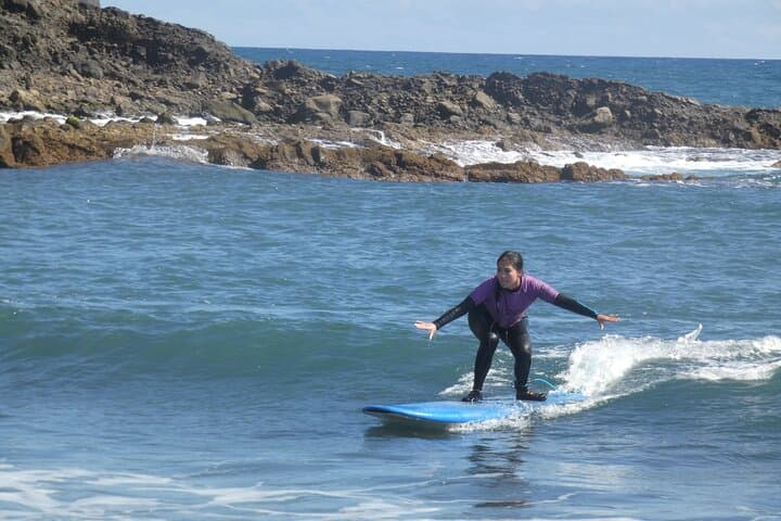 Madeira Surf Lessons: Personalized Coaching for All Levels photo 5
