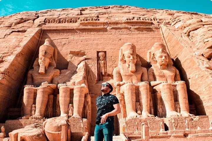 4-Day Nile Cruise Aswan to Luxor — Temples, Abu Simbel & Sunrise Balloon