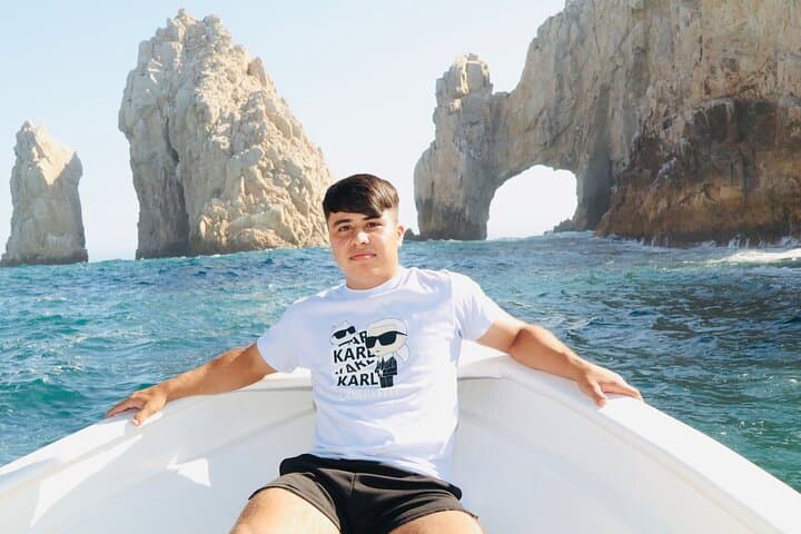Private Glass-Bottom Boat to Cabo San Lucas Arch — Land's End Boat Tour photo 1
