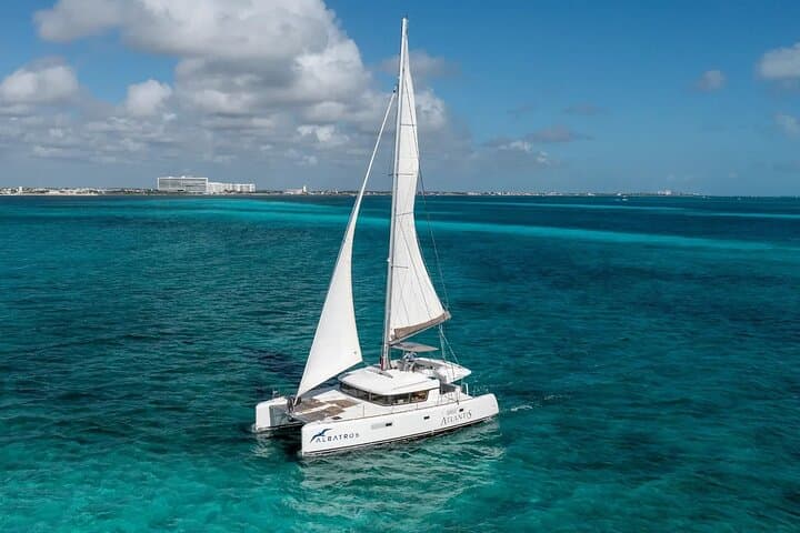 Isla Mujeres Discovery Tour: Catamaran Snorkel, Beaches & Island Town photo 1