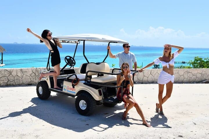 Isla Mujeres Discovery Tour: Catamaran Snorkel, Beaches & Island Town photo 3