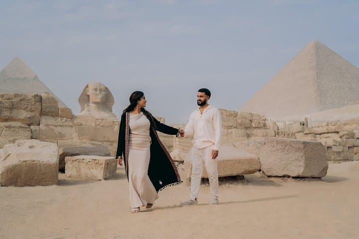 Giza Pyramids Photoshoot: 2-Hour Iconic Pyramid Photo Session photo 3