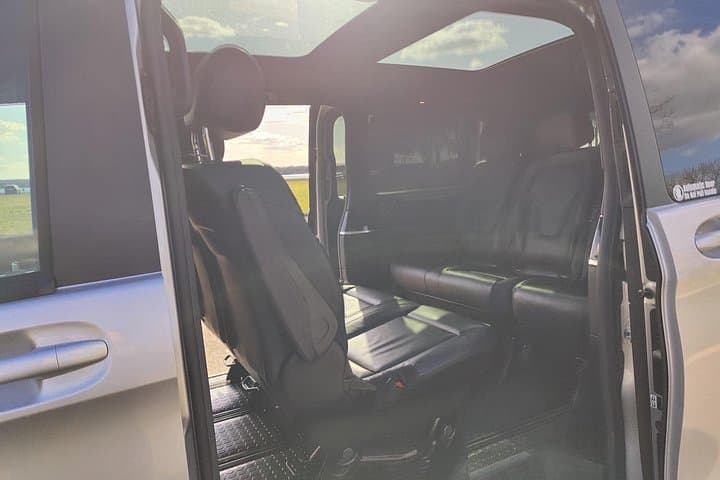 Private Airport and Cruise Transfers in the UK — Southside Travel Chauffeurs photo 2