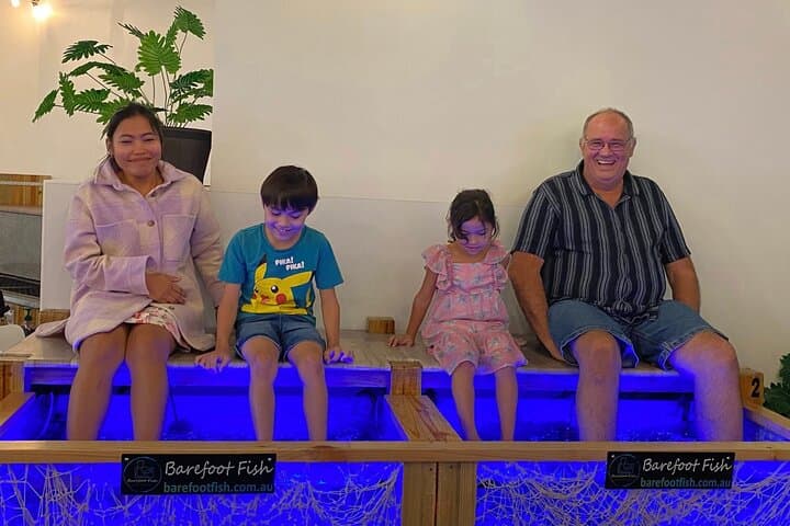 Surfers Paradise Fish Spa: 20-Minute Barefoot Fish Pedicure Experience photo 4