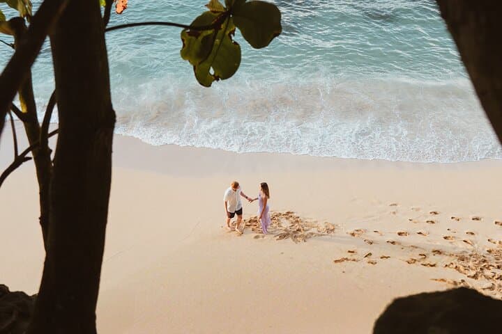 Couples Photography in Oahu: Private Beach & Hike Photo Session photo 4