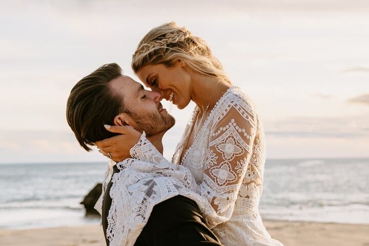 Couples Photography in Oahu: Private Beach & Hike Photo Session photo 5