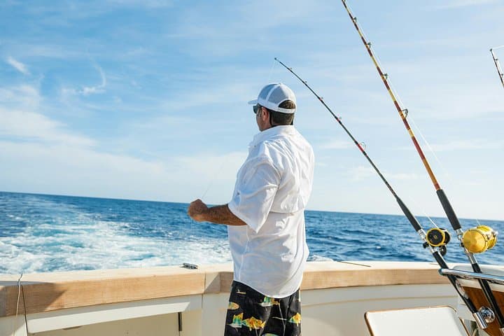 Dubai Private Deep-Sea Fishing Charter with Meal (4-Hour Private Trip)