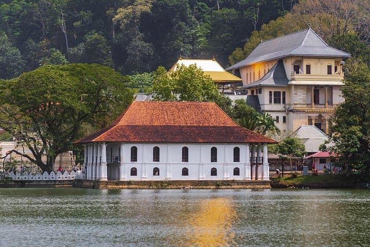 5-Day Private Sri Lanka Highlights Tour: Kandy, Ella, Yala & Galle photo 5