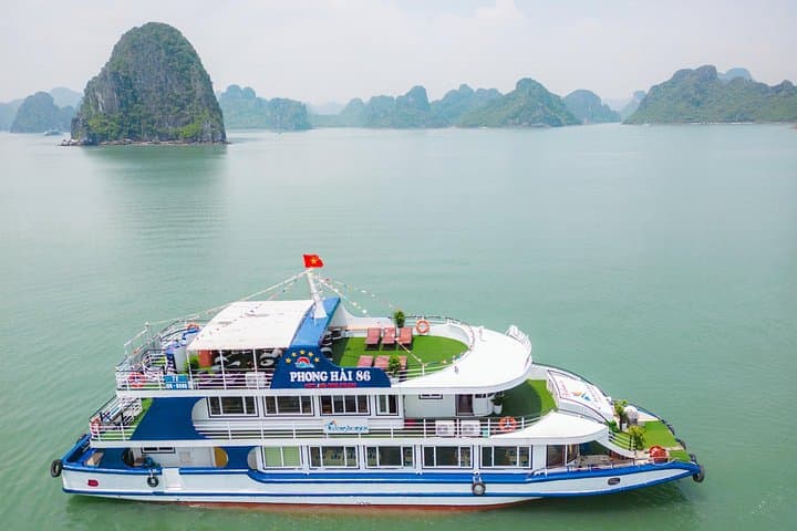 One-Day Ha Long Bay Deluxe Cruise: Kayaking, Sung Sot Cave & Titop Island photo 1