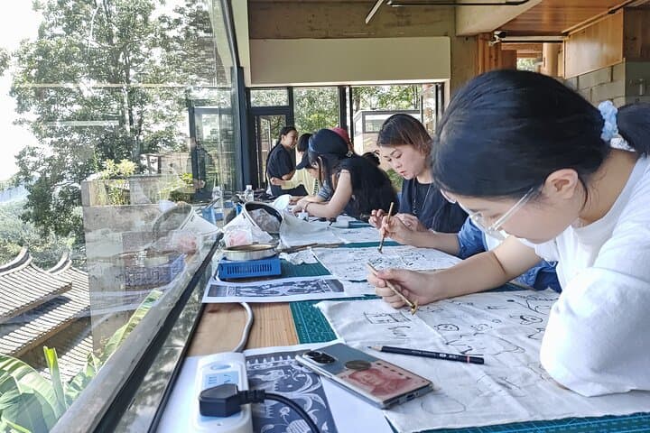 Guiyang Cultural Heritage Volunteer Program: Ethnic Minority Preservation & Workshops photo 2