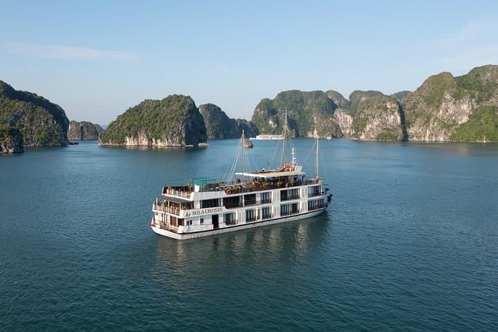 2-Day Halong Bay Luxury Cruise: Mila 5-Star Sung Sot Cave, Titov & Kayaking photo 1