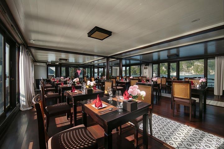 2-Day Halong Bay Luxury Cruise: Mila 5-Star Sung Sot Cave, Titov & Kayaking photo 3