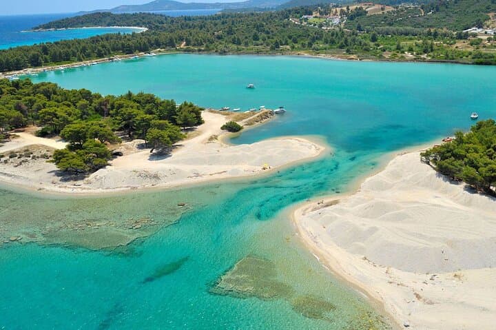 Private Halkidiki Day Tour: Kallithea, Pefkochori & Hidden Beach photo 3