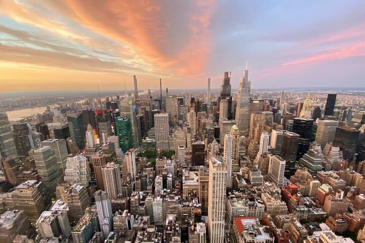 5th Avenue Stroll & Empire State Sunset: Guided 2-Hour NYC Walking Tour