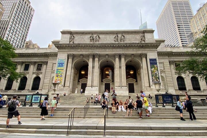 5th Avenue Stroll & Empire State Sunset: Guided 2-Hour NYC Walking Tour photo 4