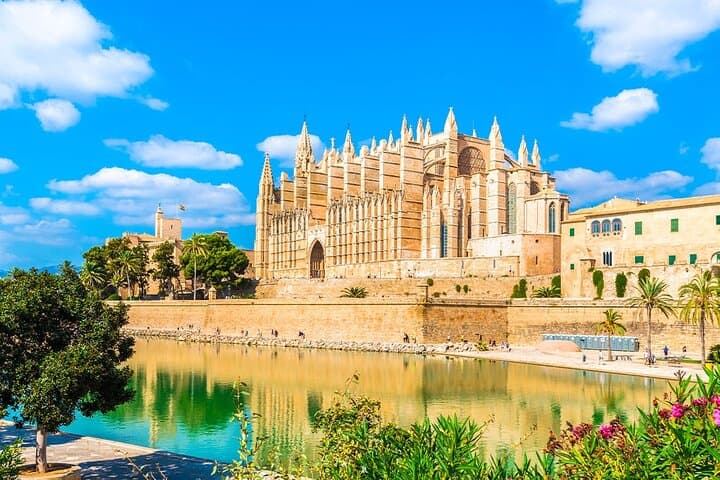 Mallorca MegaPass: Guide to Cathedral, Caves & Coastal Wonders