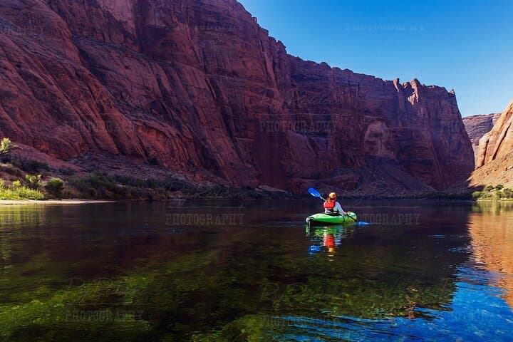Effortless Shuttle to Lee's Ferry: Round-Trip Transport for River Access photo 2