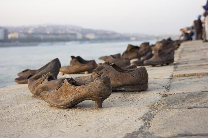 Budapest Highlights: Self-Guided Walk from Fisherman's Bastion to St. Stephen's Basilica photo 4