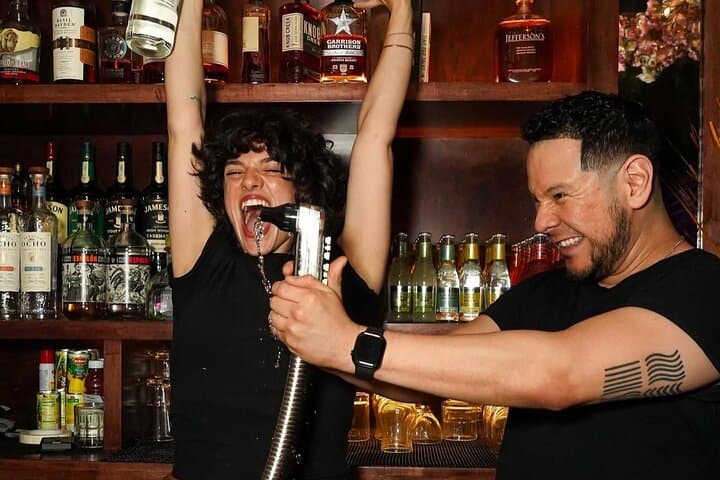 Hell's Kitchen Bar Tour: Glitz, Gangsters & Prohibition in NYC photo 4
